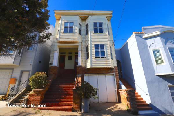Top-Floor 1909 Bernal Edwardian Flat with Deck and Yard Craigslist photo 1