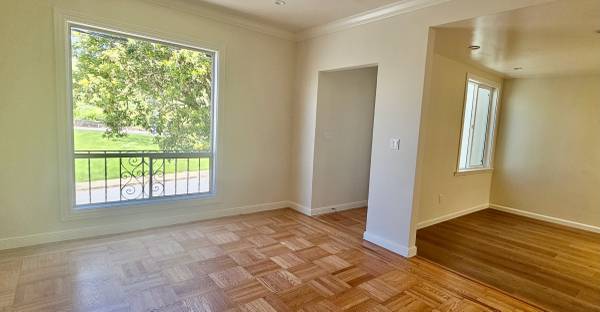 Remodeled Central Sunset 2BR Single-Family House Craigslist photo 5