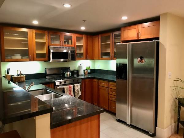 Bright Top-Floor Dogpatch Loft Craigslist photo 11