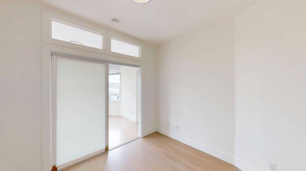 Lower Haight Junior 1BR with Bay Window and Dishwasher Craigslist photo 6