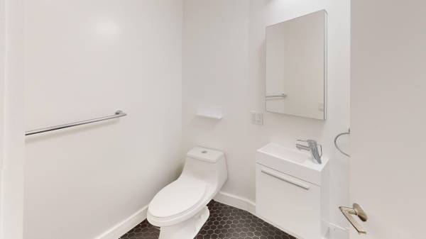 Lower Haight Junior 1BR with Bay Window and Dishwasher Craigslist photo 8