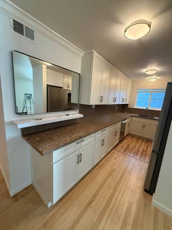 Renovated Pacific Heights 1BR Condo near Lafayette Park Craigslist photo 7