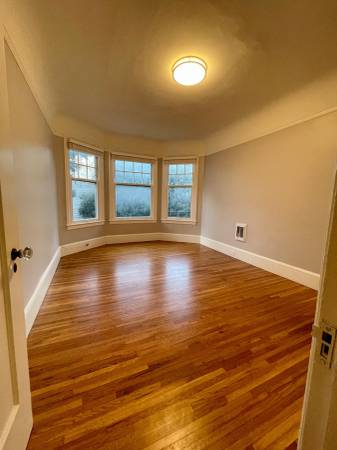 Large 2BR with In-Unit Laundry near Golden Gate Park Craigslist photo 7