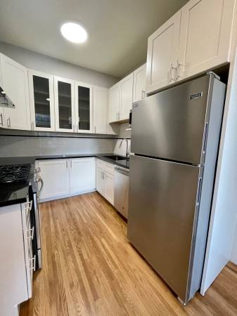 Large 2BR with In-Unit Laundry near Golden Gate Park Craigslist photo 4