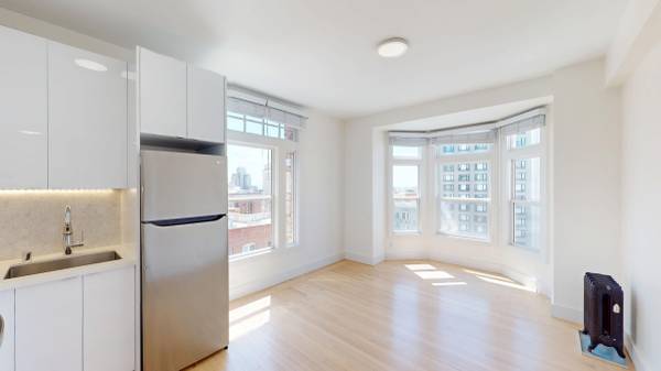 Polk Gulch 2BR/2BA with In-Unit Laundry and Dishwasher Craigslist photo 5
