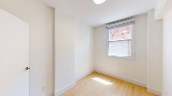 Polk Gulch 2BR/2BA with In-Unit Laundry and Dishwasher Craigslist photo 7