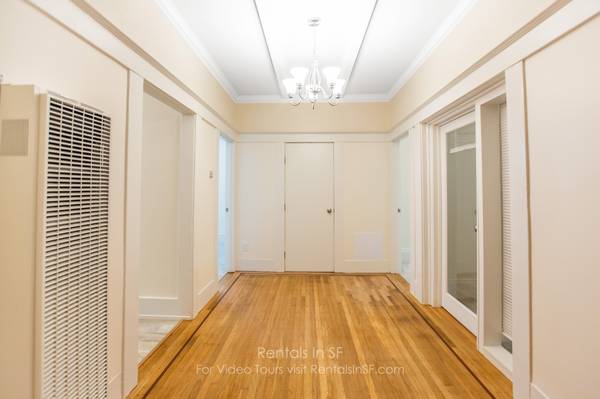 Top-Floor 2 Bed at Alamo Square Craigslist photo 3
