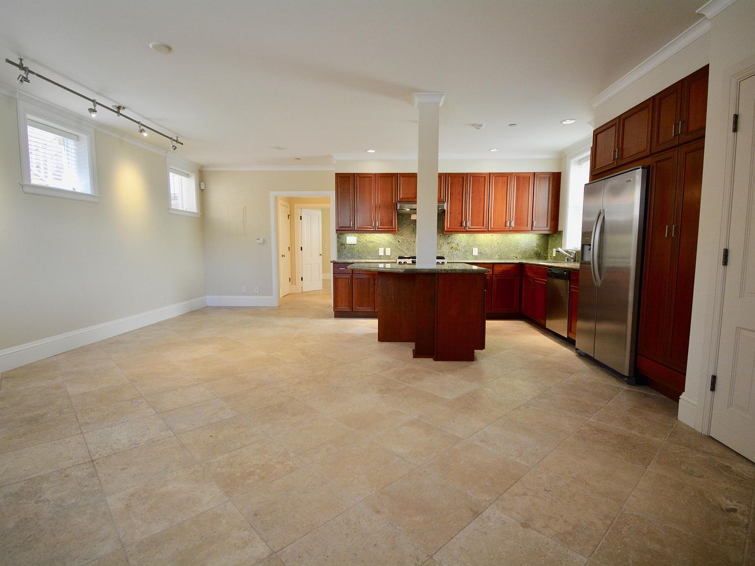 1050 Dolores St APT E Zillow photo 5