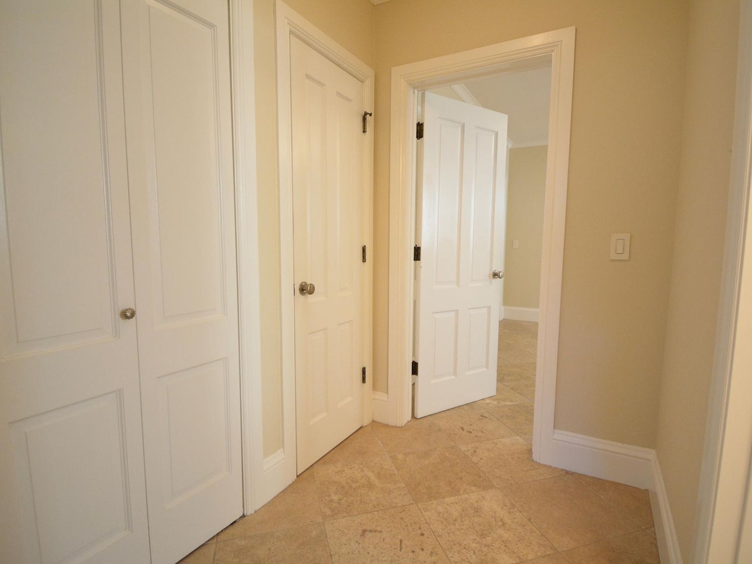 1050 Dolores St APT E Zillow photo 17