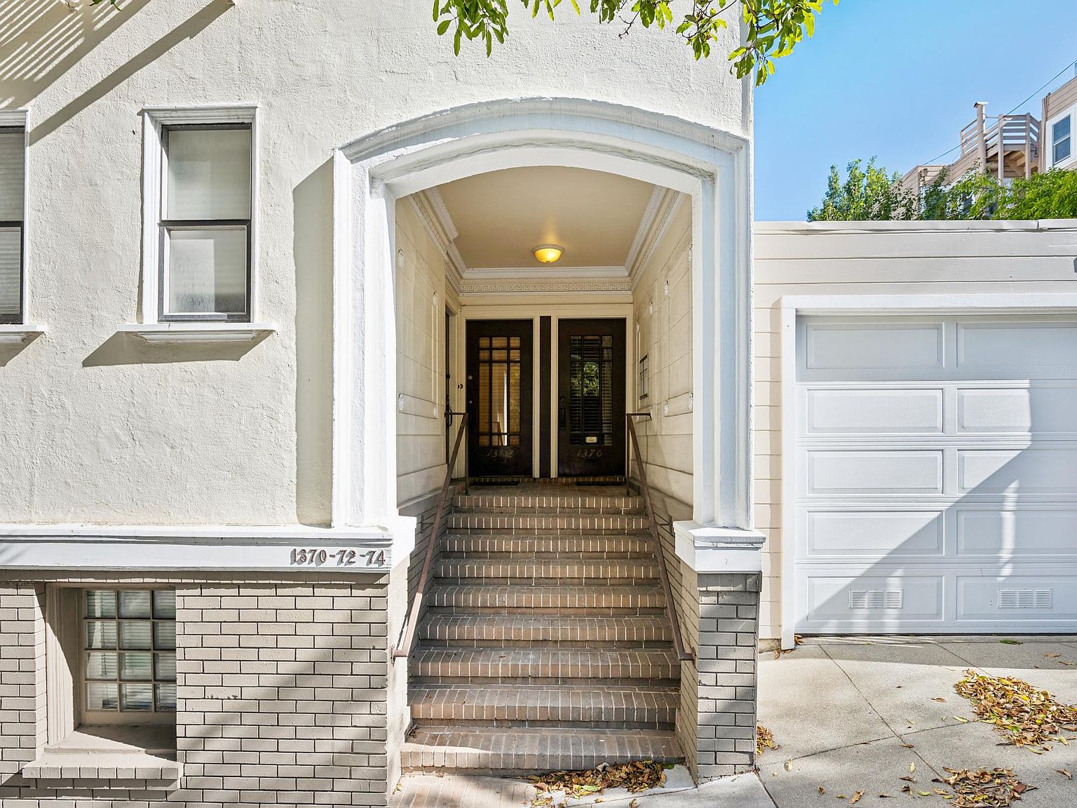 1374 Filbert St Zillow photo 1