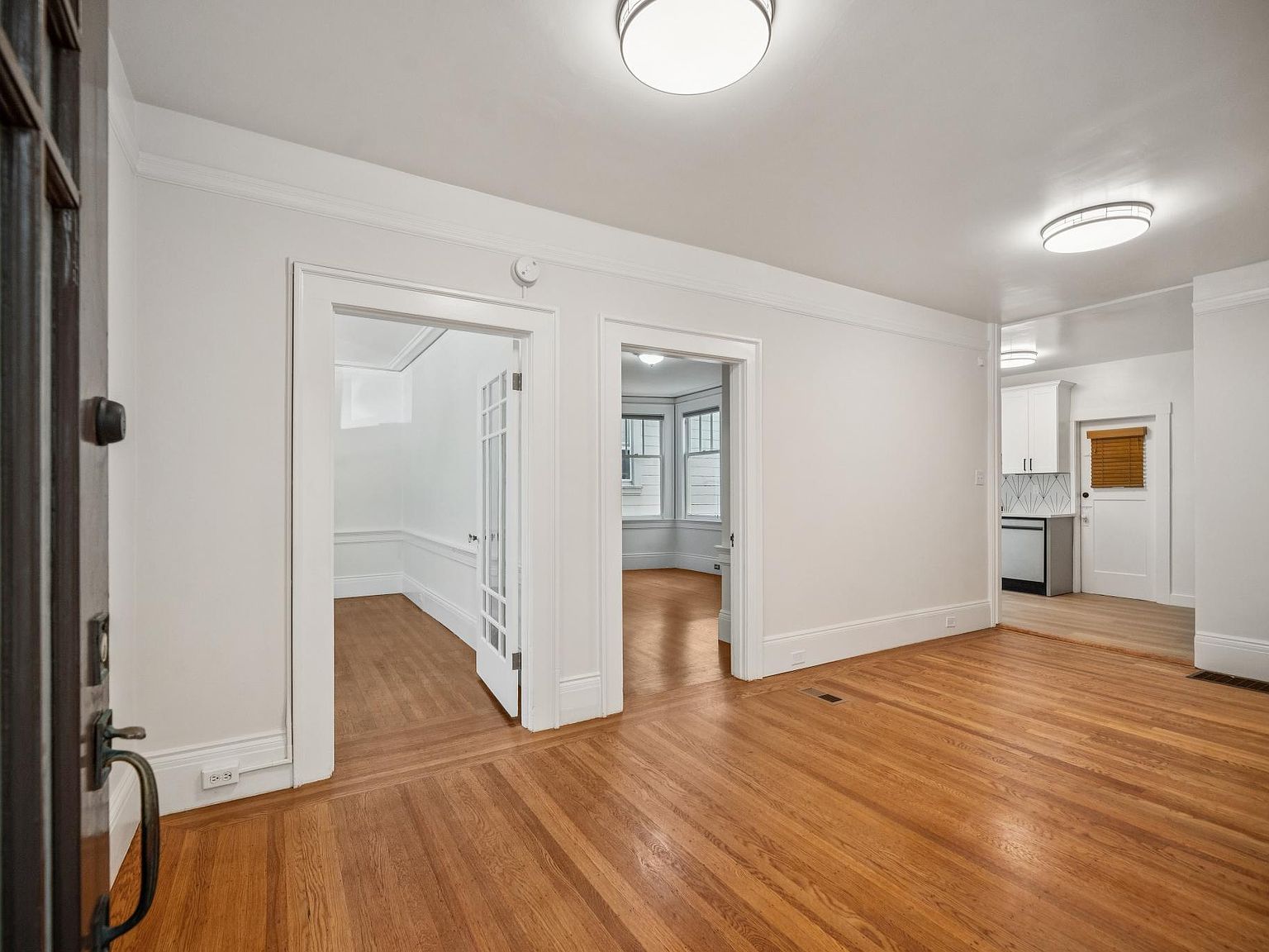 1374 Filbert St Zillow photo 3