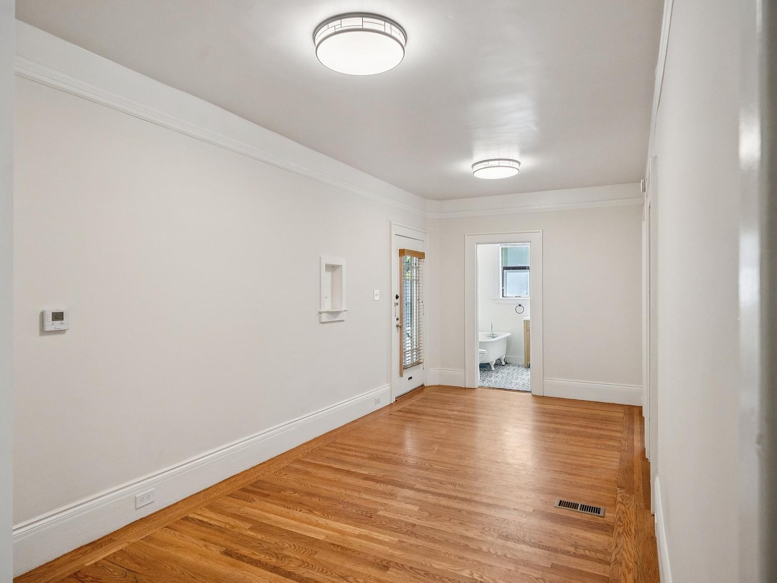 1374 Filbert St Zillow photo 22