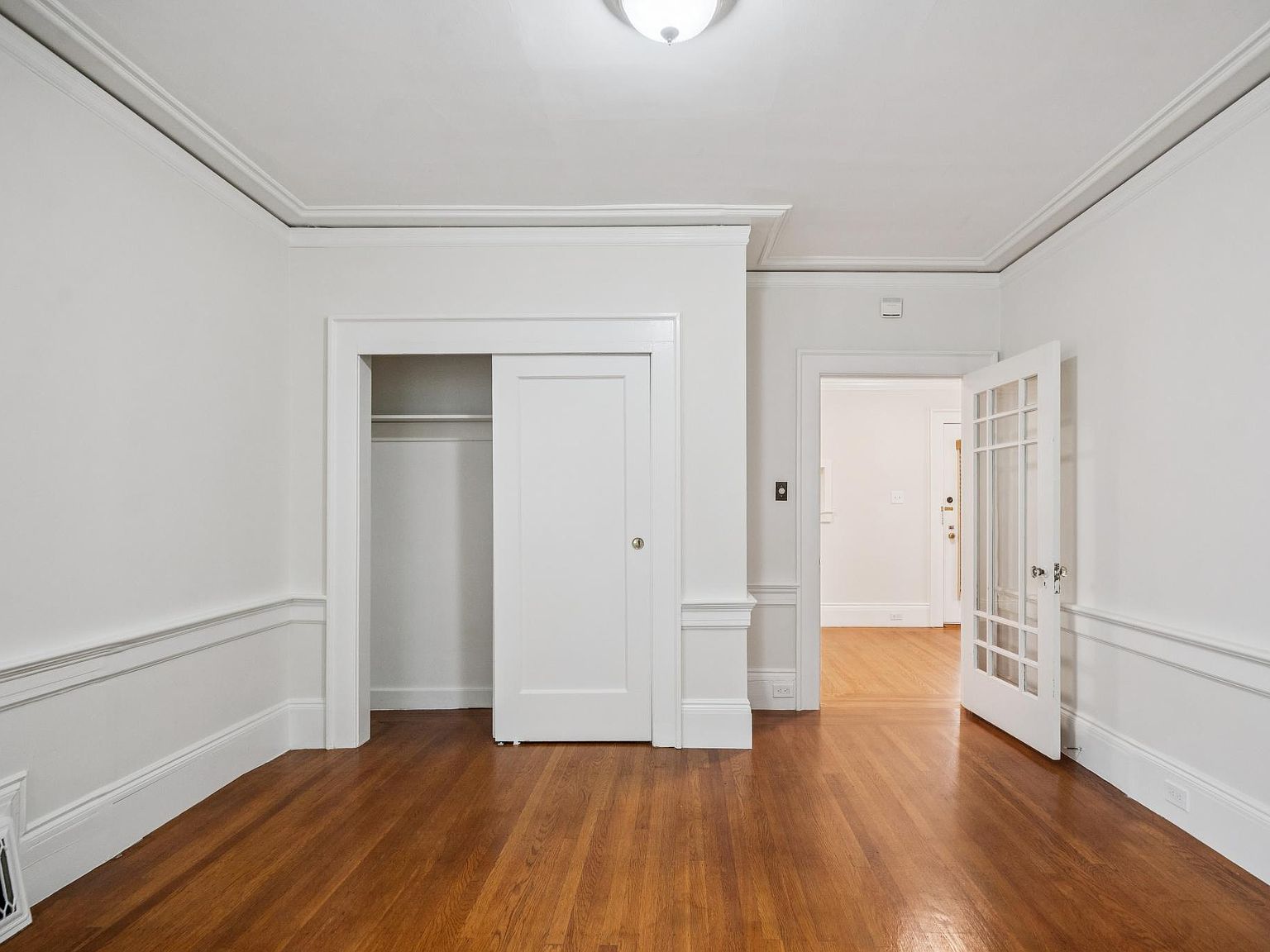 1374 Filbert St Zillow photo 23