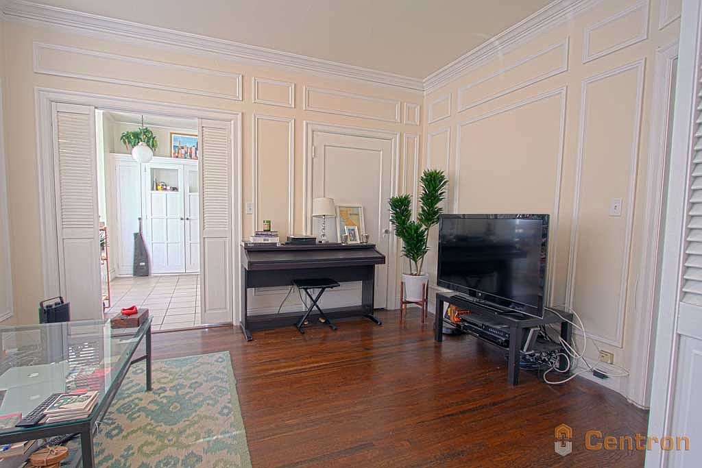 1390 Pine St #32 Zillow photo 4