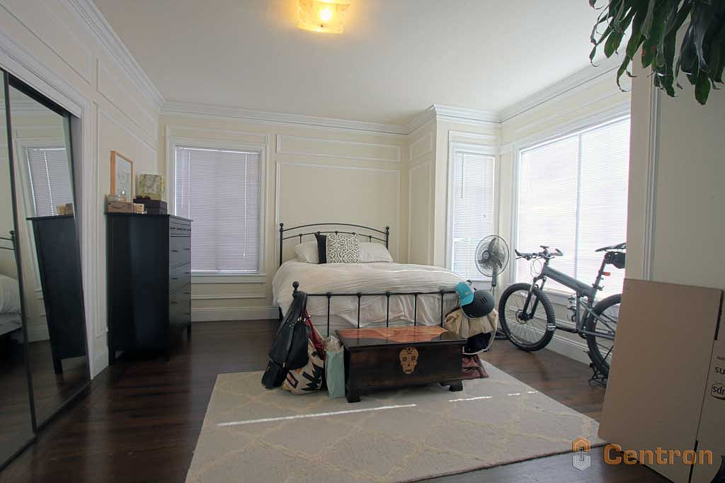 1390 Pine St #32 Zillow photo 5