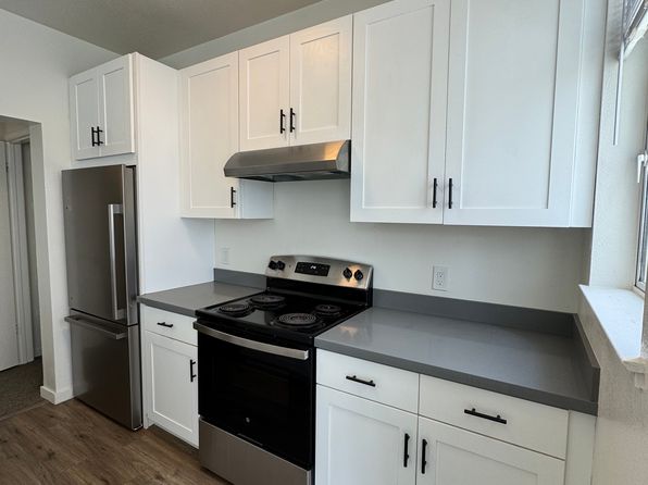1400 Jones St APT 202 Zillow photo 2