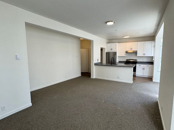 1400 Jones St APT 202 Zillow photo 8