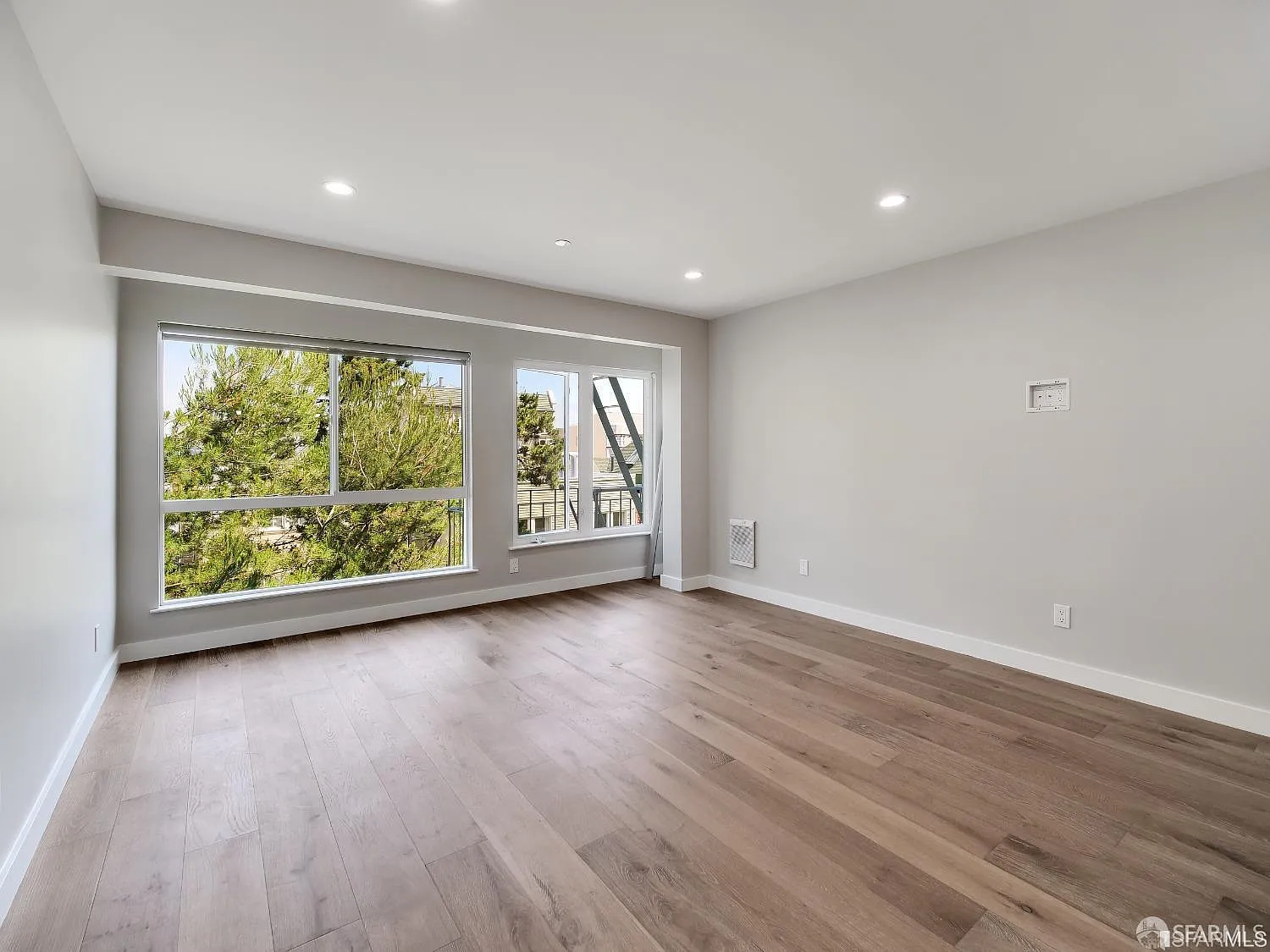 1st image of 1856 Pacific Ave APT 3