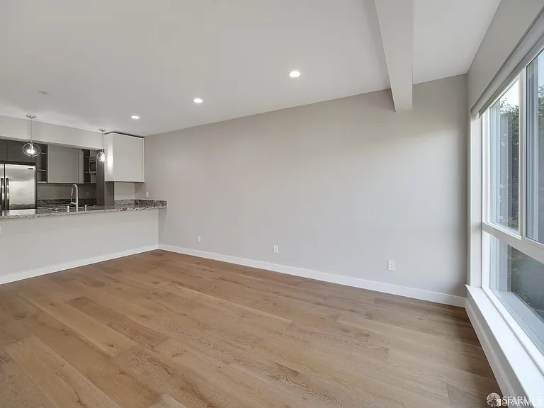 3rd image of 1856 Pacific Ave APT 3