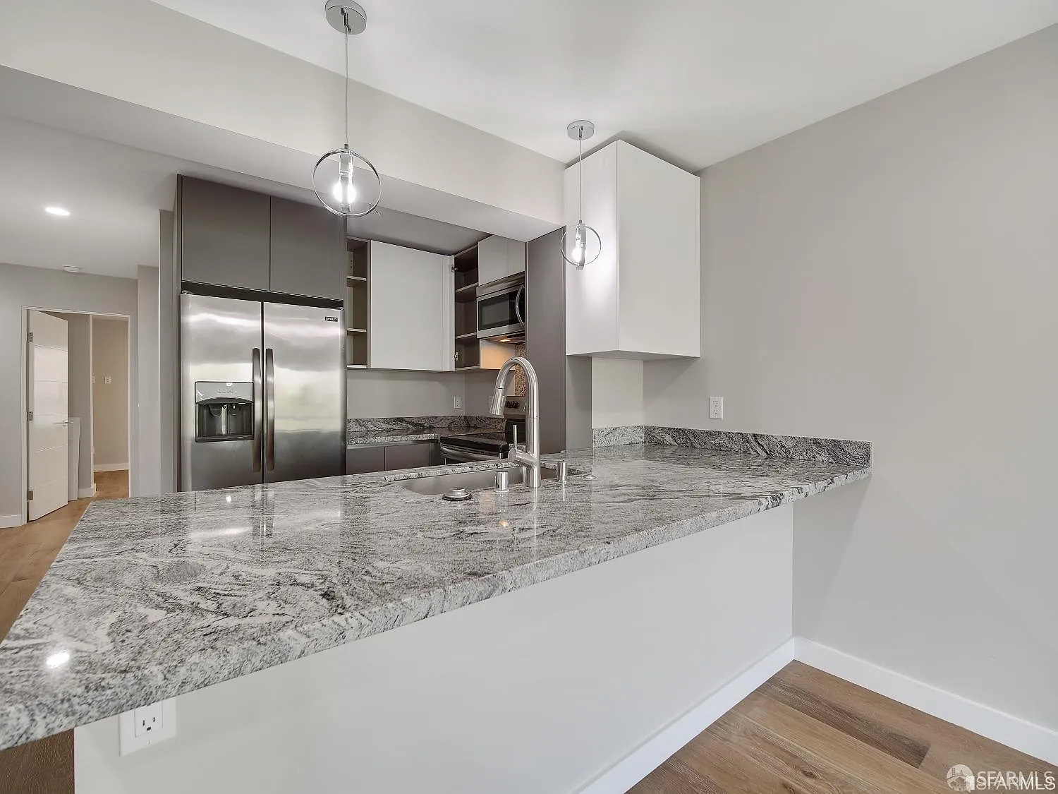 7th image of 1856 Pacific Ave APT 3