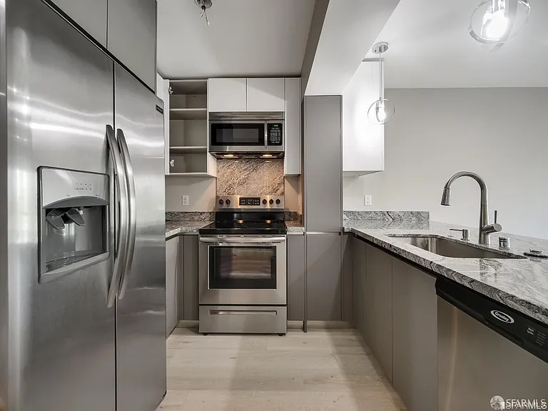 8th image of 1856 Pacific Ave APT 3