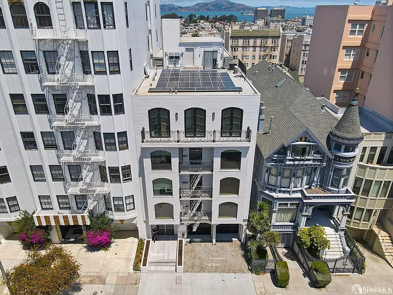 18th image of 1856 Pacific Ave APT 3