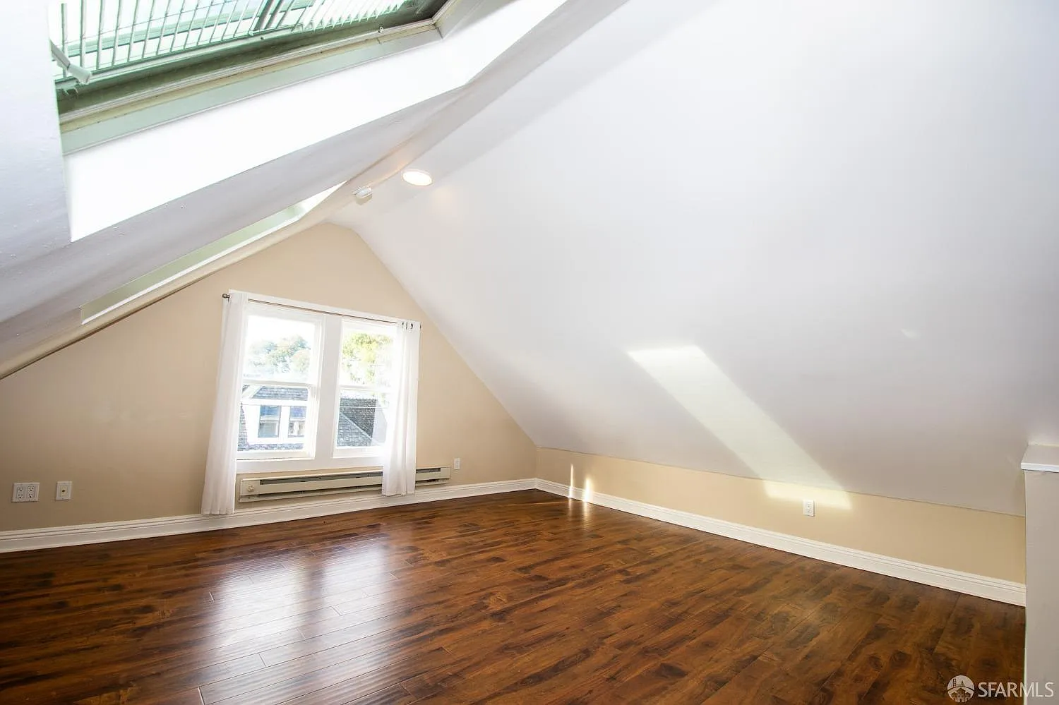 10th image of 205 Bonview St #205