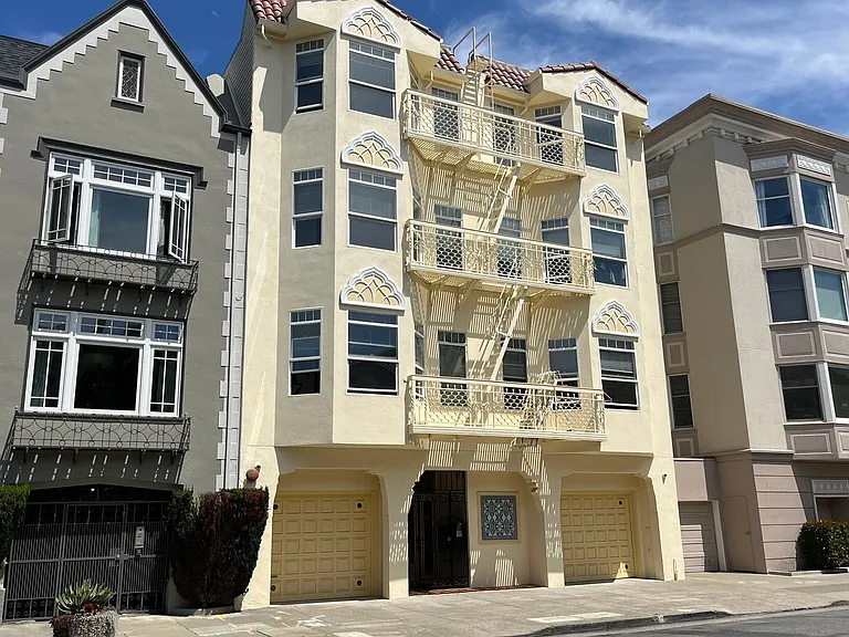 11th image of 2130 Beach St APT 301