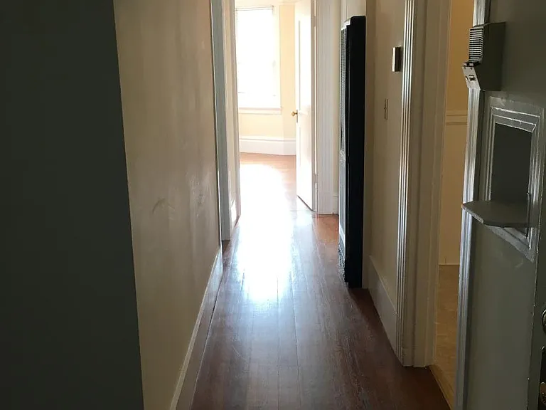 6th image of 23 Palm Ave APT 2