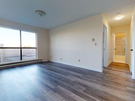 2410-2412 34th Ave #2410 Zillow photo 8