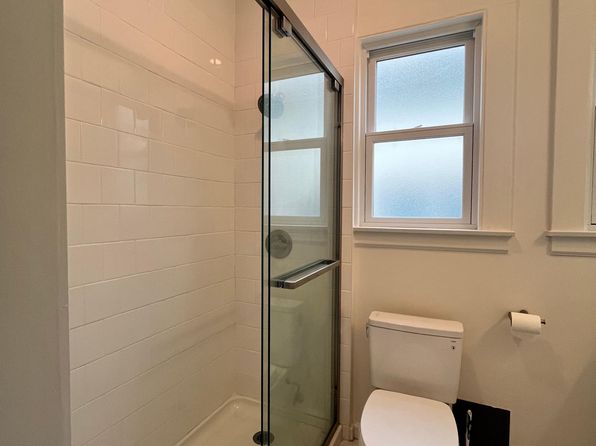 312 Francisco St Zillow photo 7