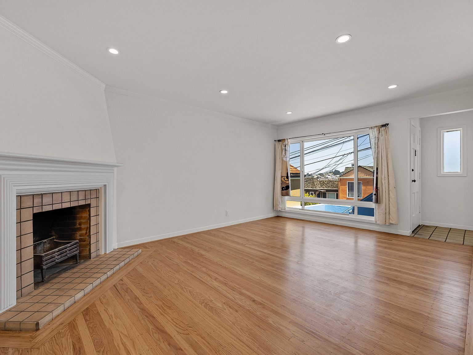 318 Allison St Zillow photo 3