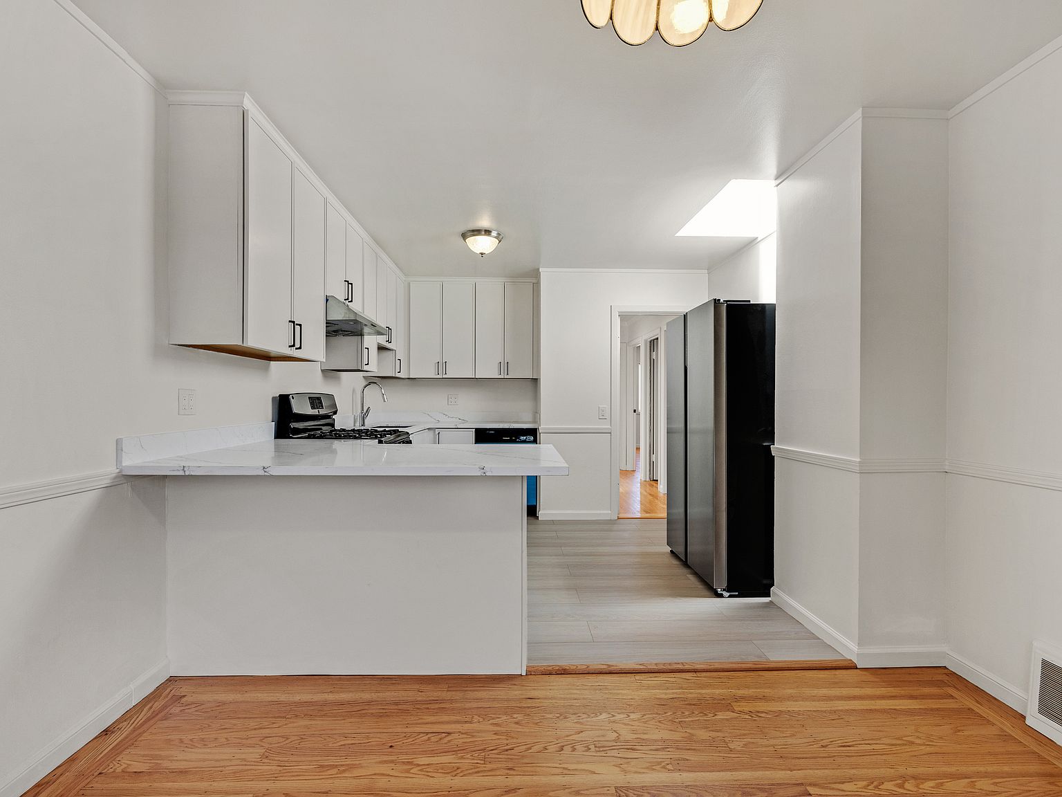 318 Allison St Zillow photo 10