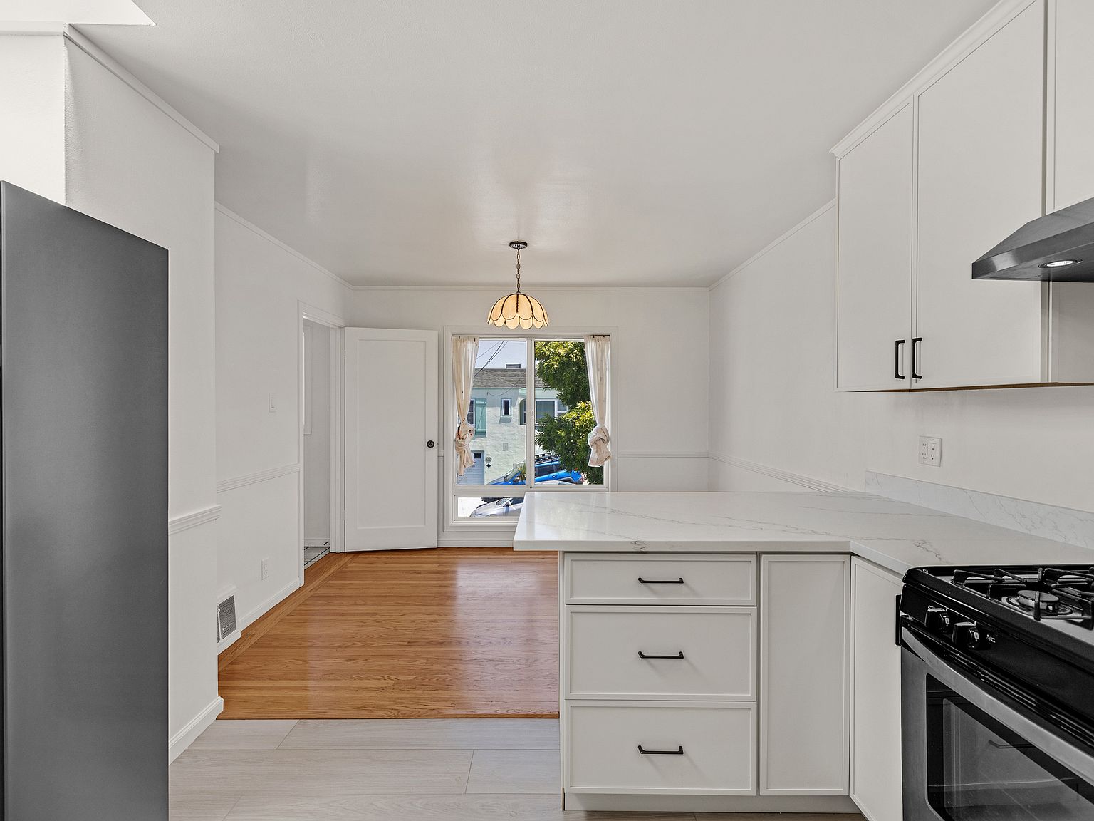 318 Allison St Zillow photo 12
