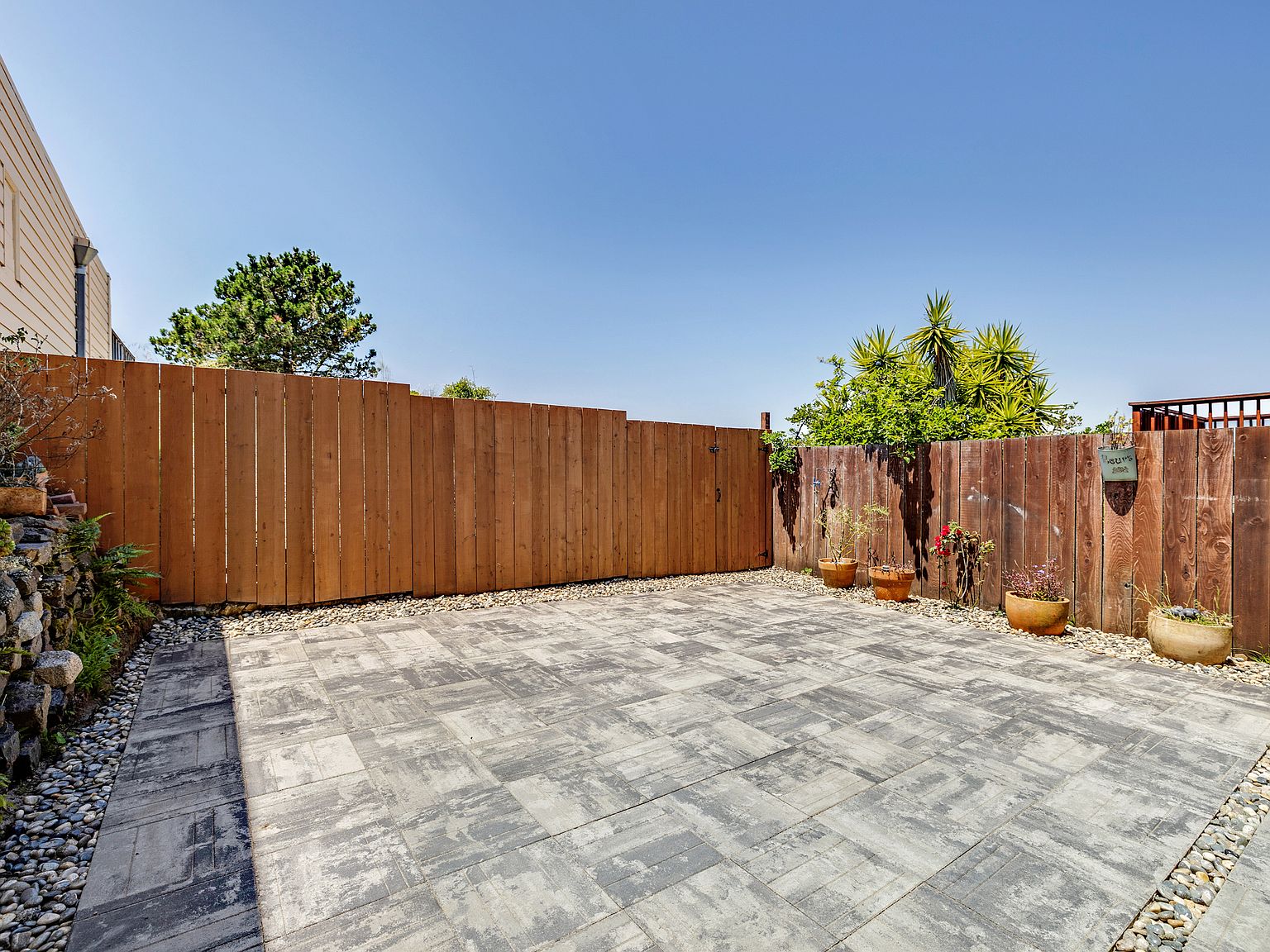 318 Allison St Zillow photo 28