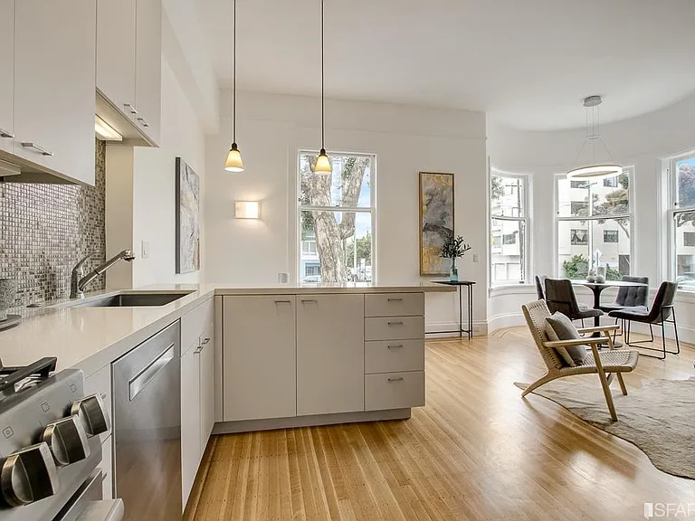 8th image of 360 Lake St APT 1