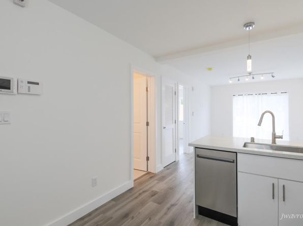 3933 Mission St #6 Zillow photo 3