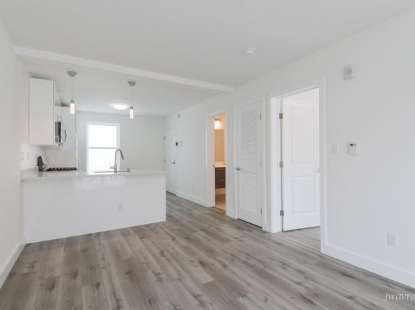 3933 Mission St #6 Zillow photo 6