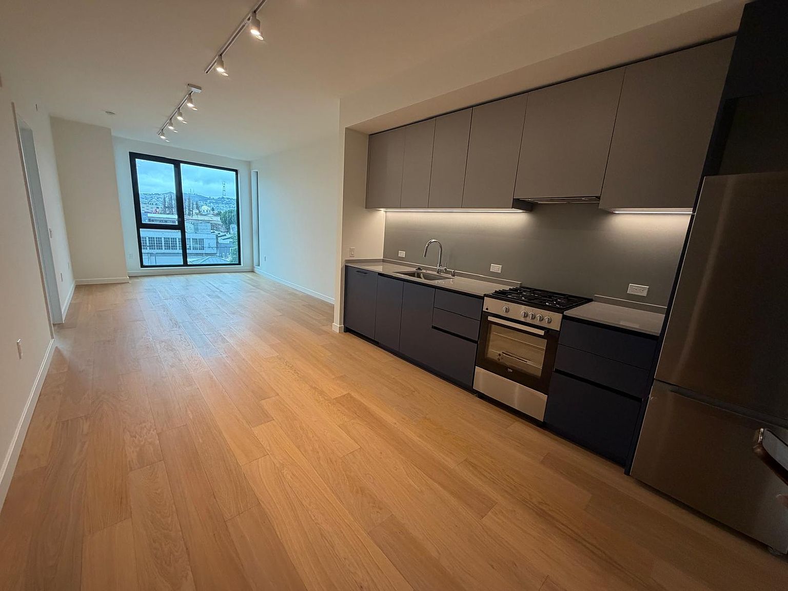 395 6th St #H12 Zillow photo 5