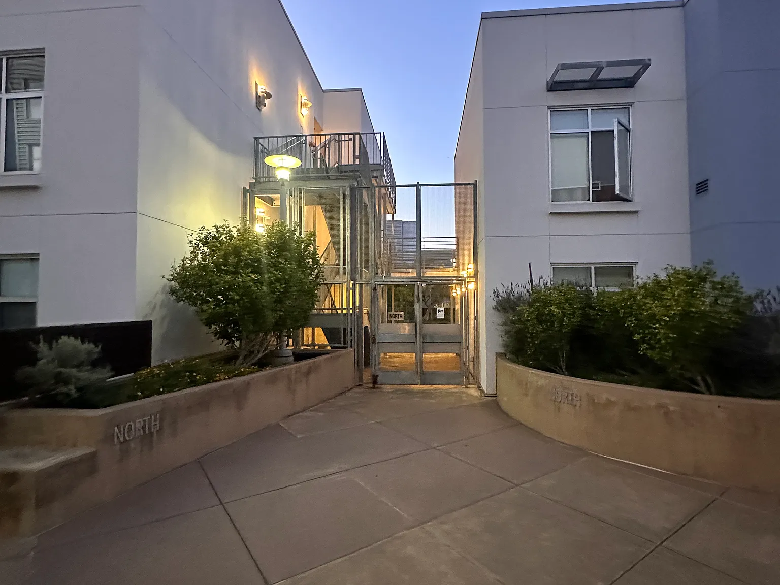 13th image of 451 Kansas St Unit 558