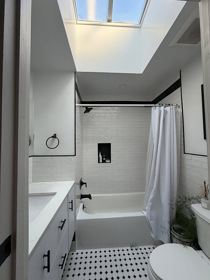 48-50 Winfield St Zillow photo 2