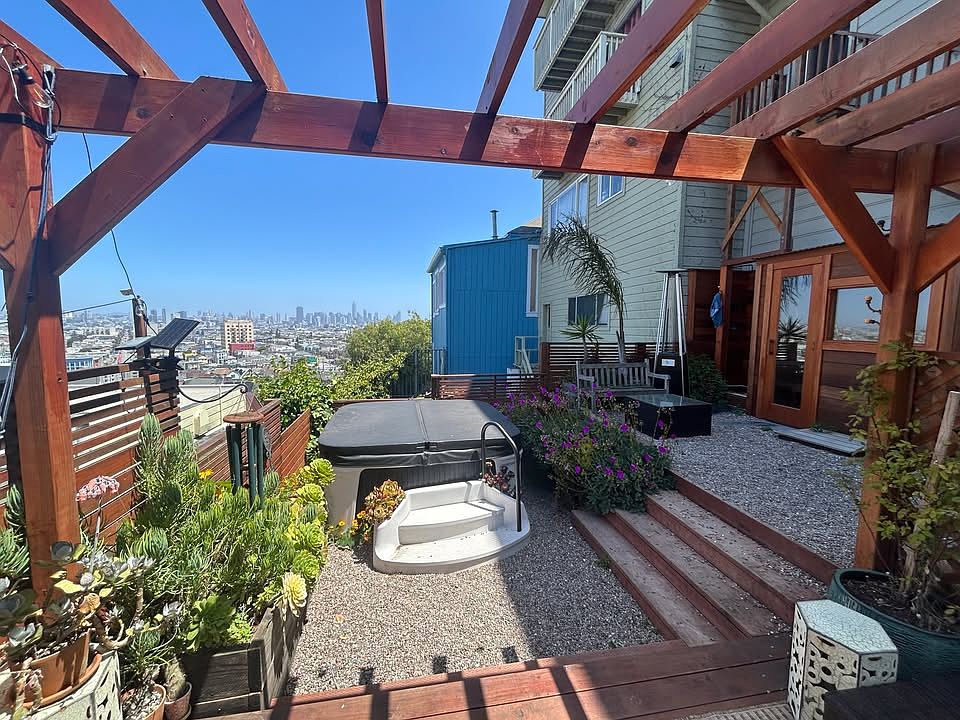 48-50 Winfield St Zillow photo 20