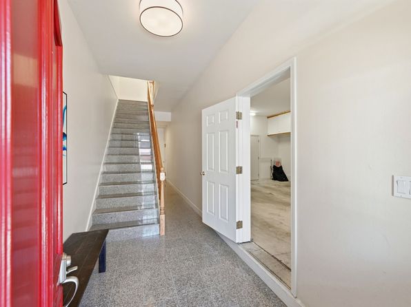 527 34th Ave #527 Zillow photo 5