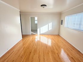 5400 Fulton St #201 Zillow photo 13