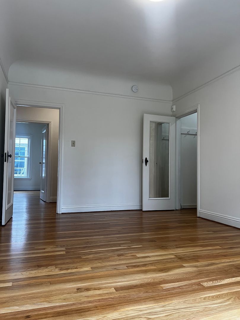 5400 Fulton St #201 Zillow photo 17