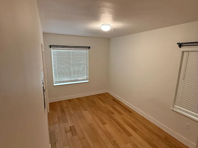 11th image of 566 S Van Ness Ave APT 2