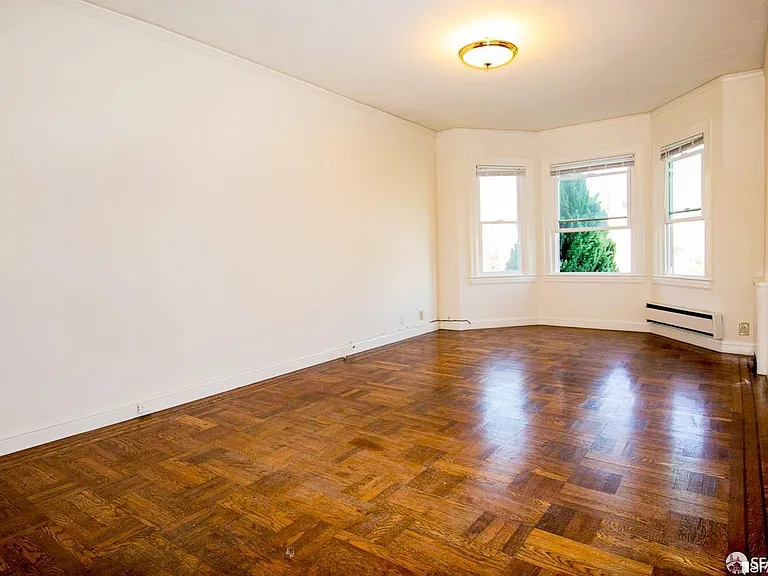 2nd image of 65 Collingwood St APT 2
