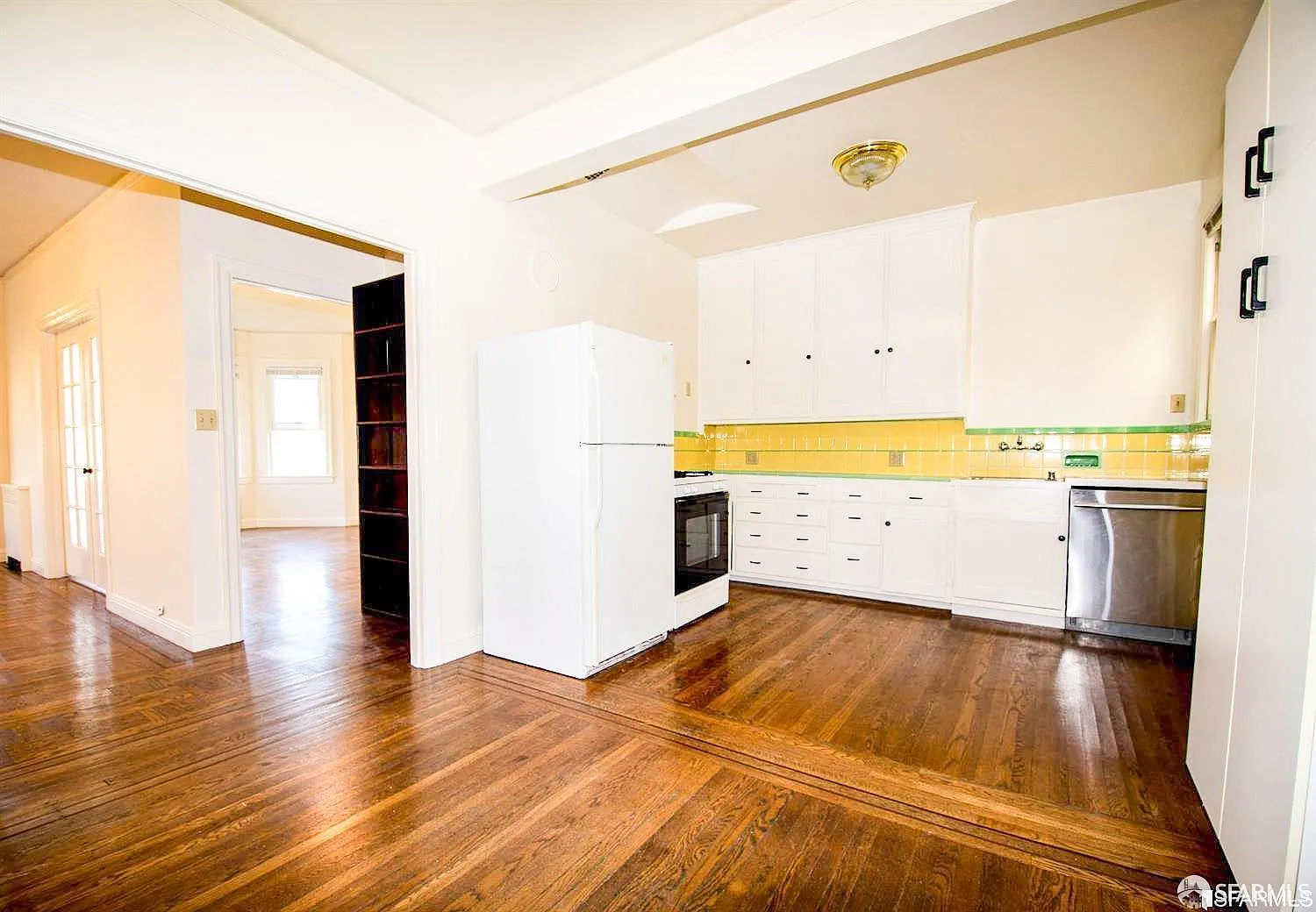 7th image of 65 Collingwood St APT 2
