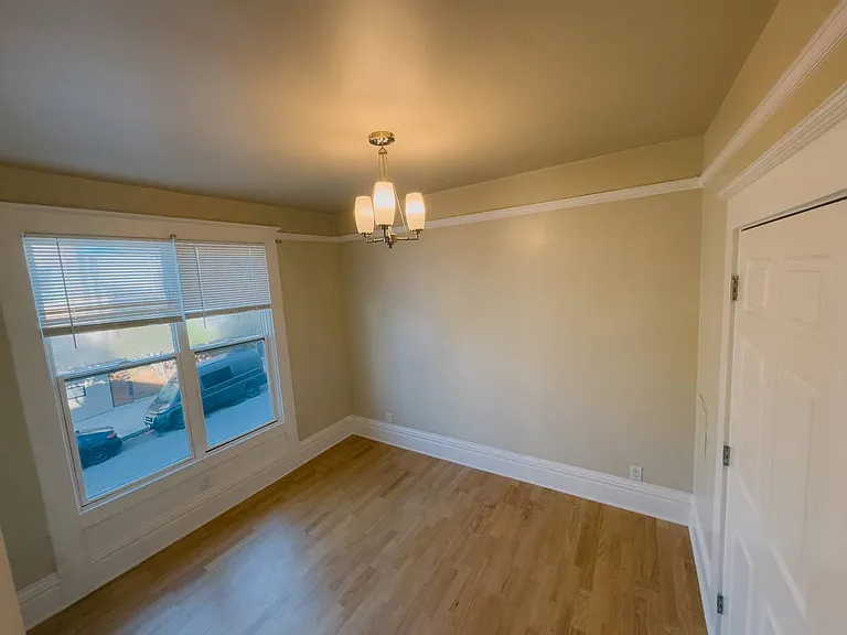 12th image of 812-816 Central Ave #812