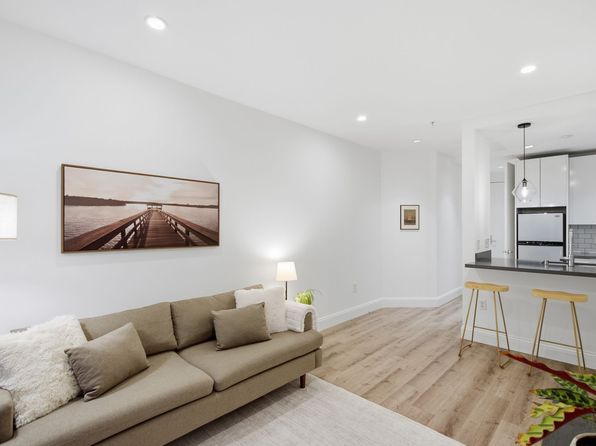 901 Bush St Zillow photo 2
